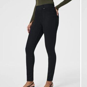 SPANX EveryWear Ankle, Pull-On, Skinny Jeans, Black, Size Medium